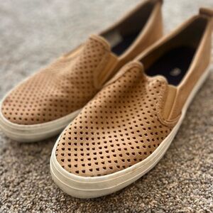 Crest Twin Gore Perforated Slip On Sneaker